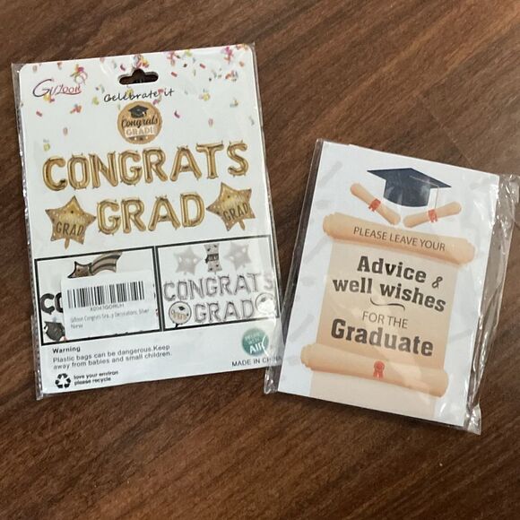 Grad Party Decorations NEW - Picture 1 of 3